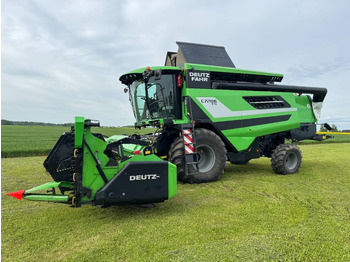 Зерноуборочный комбайн DEUTZ