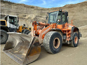 Колёсный погрузчик DOOSAN DL300