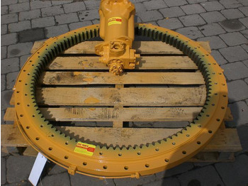 Поворотное кольцо LIEBHERR