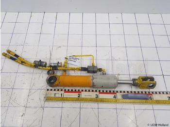 Гидравлический цилиндр LIEBHERR