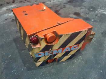 Противовес TEREX