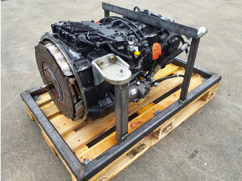 : фото в шапке страницы