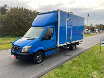 Грузовик с закрытым кузовом MERCEDES-BENZ Sprinter 516