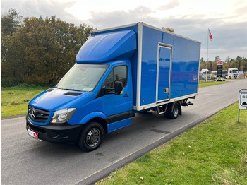 Грузовик с закрытым кузовом MERCEDES-BENZ Sprinter 516
