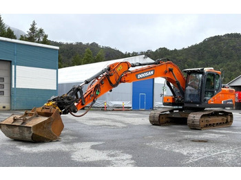 Гусеничный экскаватор DOOSAN DX180