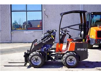 Компактный фронтальный погрузчик KUBOTA
