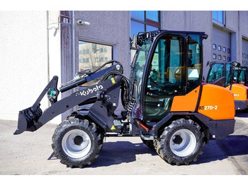 Компактный фронтальный погрузчик KUBOTA