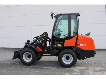 Компактный фронтальный погрузчик KUBOTA