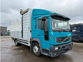 Грузовик бортовой/ Платформа VOLVO FL6
