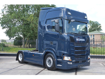 Тягач SCANIA S 450