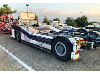 : фото в шапке страницы