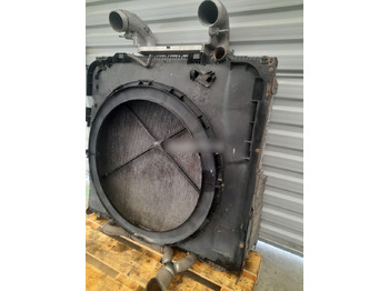 : фото в шапке страницы