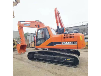 Гусеничный экскаватор DOOSAN DH220