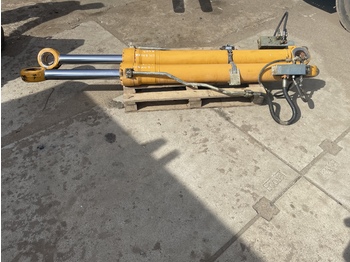 Гидравлический цилиндр LIEBHERR R906: фото 3