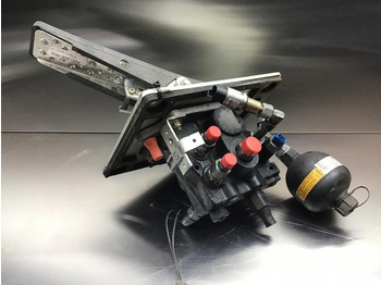 Педаль LIEBHERR