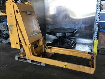 Кабина и интерьер LIEBHERR