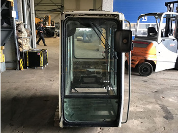 Кабина и интерьер Liebherr Cabin: фото 2