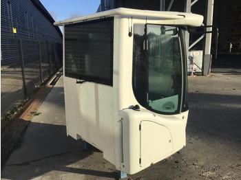 Кабина и интерьер Liebherr Cabin: фото 3