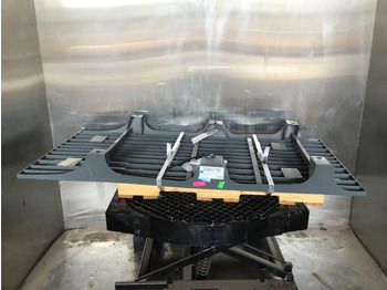 Кабина и интерьер LIEBHERR