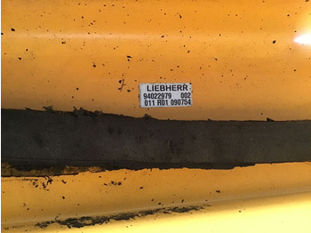 Бампер LIEBHERR