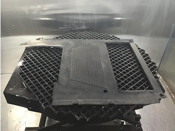 Кабина и интерьер LIEBHERR