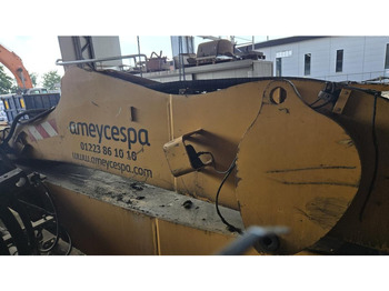 Стрела LIEBHERR