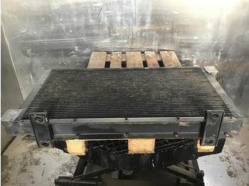 : фото в шапке страницы