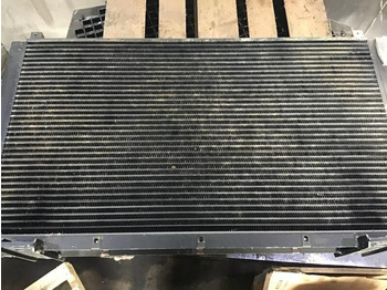 Масляный радиатор Liebherr Oilcooler: фото 2 Масляный радиатор Liebherr Oilcooler: фото 2