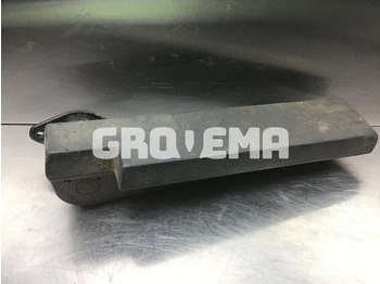 Кабина и интерьер LIEBHERR