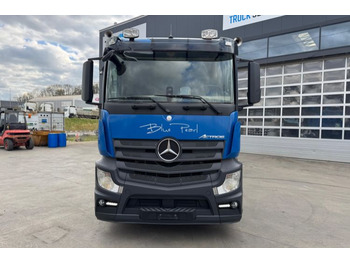 Грузовик-шасси Mercedes-Benz Actros 2545 6x2: фото 2