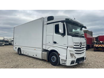 Грузовик с закрытым кузовом MERCEDES-BENZ Actros 1842
