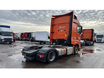 Тягач MERCEDES-BENZ ACTROS 1845: фото 4