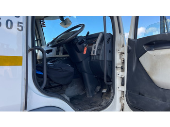 Портальный бункеровоз VOLVO FL 250: фото 5