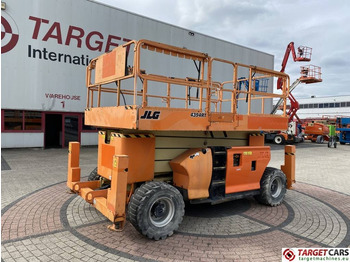 Ножничный подъемник JLG