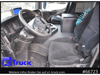 Фото интерьера 1: Тягач MERCEDES-BENZ Actros 1836, RTI Kompressor, Фото интерьера 1: Тягач MERCEDES-BENZ Actros 1836, RTI Kompressor,