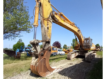 Гусеничный экскаватор CASE