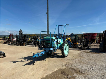 Прицепной опрыскиватель BERTHOUD