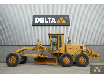 Грейдер CATERPILLAR