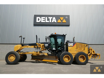 Грейдер CATERPILLAR 160