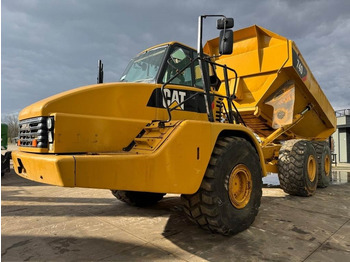Сочленённый самосвал CATERPILLAR 740