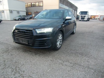 Внедорожник AUDI