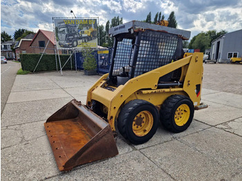 Мини-погрузчик с бортовым поворотом CATERPILLAR 216B3