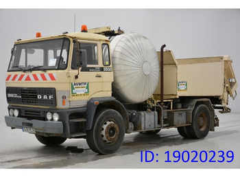 Самосвал DAF