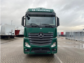 Тягач Mercedes-Benz Actros 1845 BigSpace: фото 2