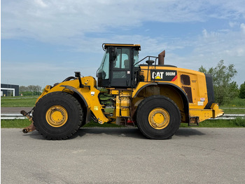 Колёсный погрузчик CATERPILLAR 980M