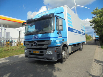 Грузовик с закрытым кузовом MERCEDES-BENZ Actros 1841