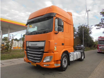 Тягач DAF XF 440