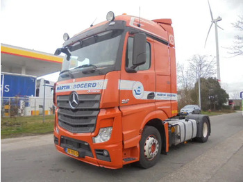 Тягач MERCEDES-BENZ Actros 1842