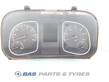 : фото в шапке страницы