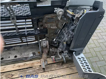 Бампер для Грузовиков Volvo FH4 Bumper Volvo 82139942: фото 5 Бампер для Грузовиков Volvo FH4 Bumper Volvo 82139942: фото 5